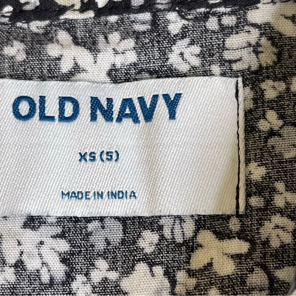 Old Navy side new black