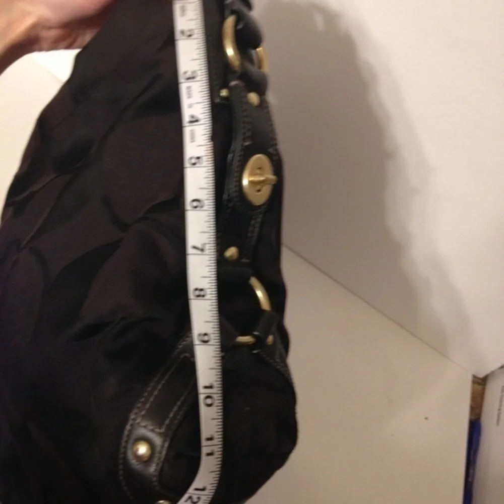N/A tote tlc