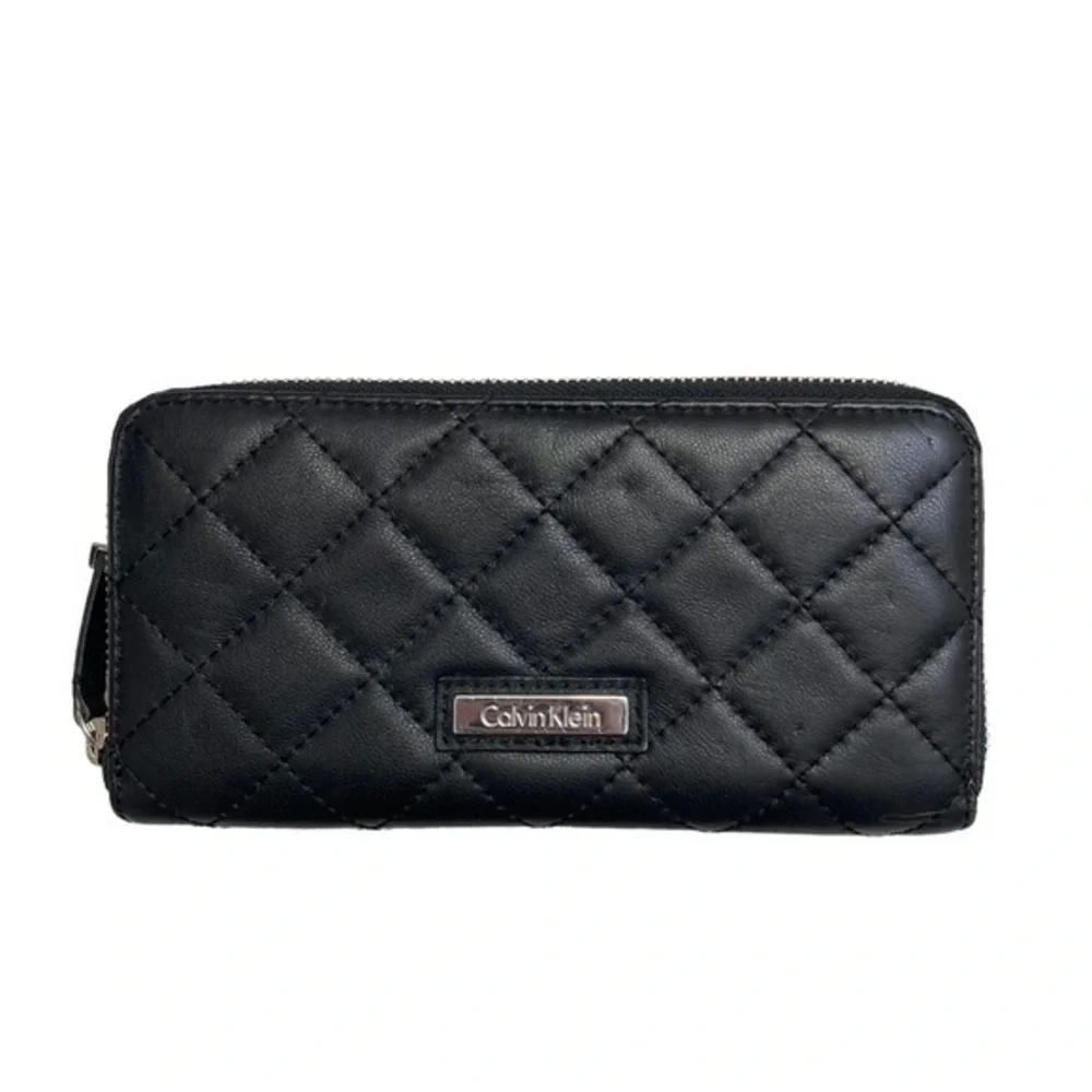 Calvin Klein black leather quilted zipper wallet
