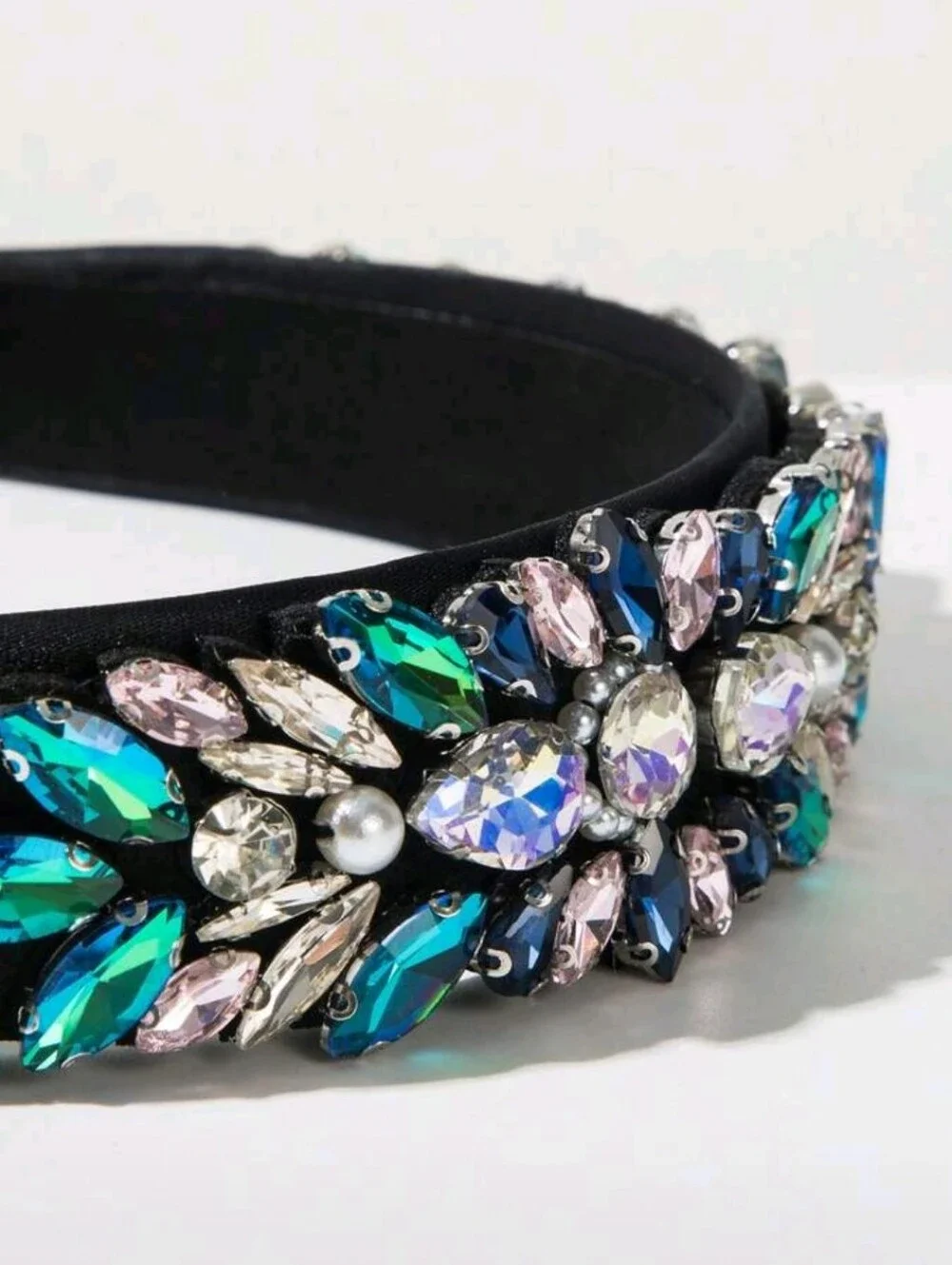N/A stylish black