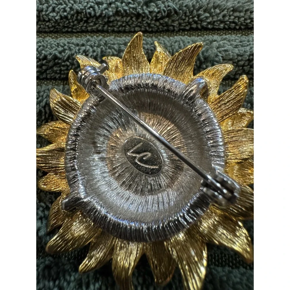 Liz Claibourne Gold Sunflower‎ Brooch Pin with Bee Rhinestone Center