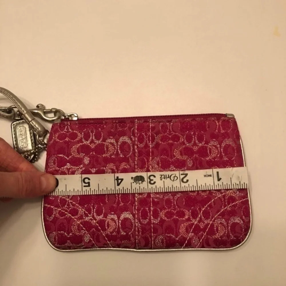 Coach very minor