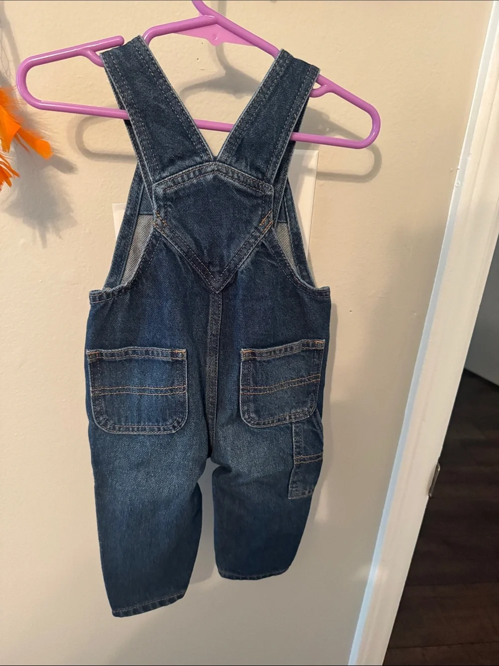 Old Navy shoulder durable