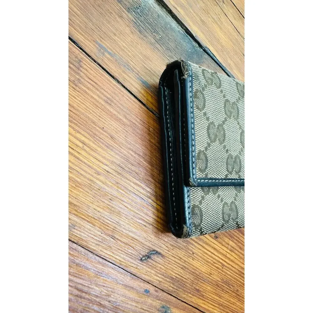 Gucci brown tan