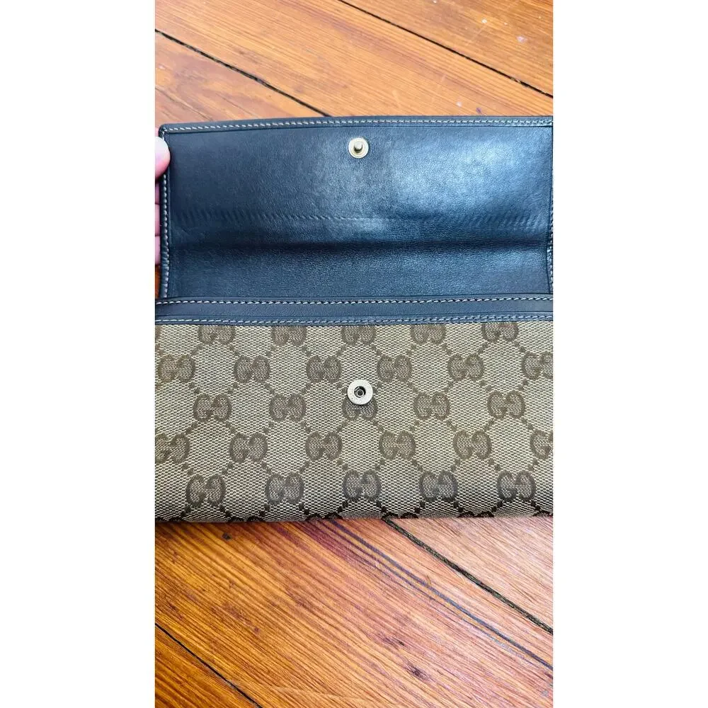 Gucci brown tan
