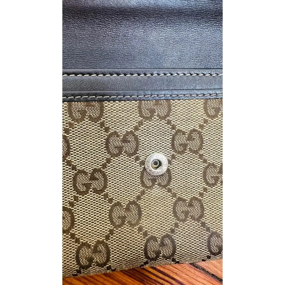Gucci brown tan