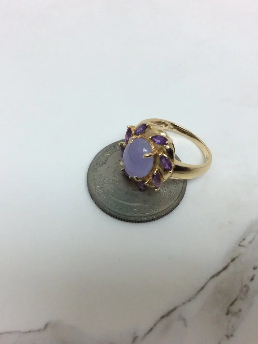 Vintage Cabochon Lavender Jade and Amethyst 14k Yellow REAL Gold Ring 3.6gr