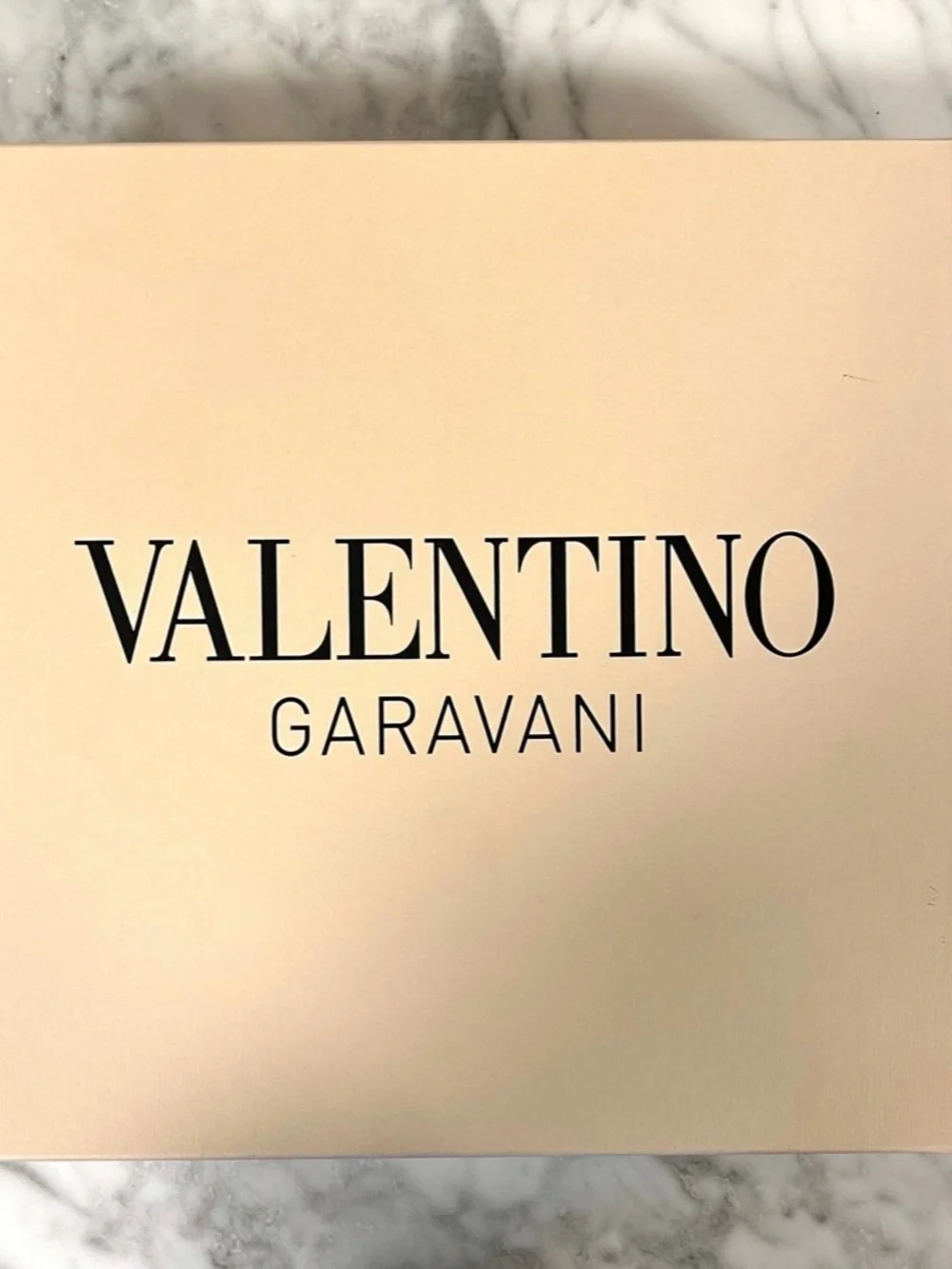 VALENTINO GARAVANI (Empty Box)