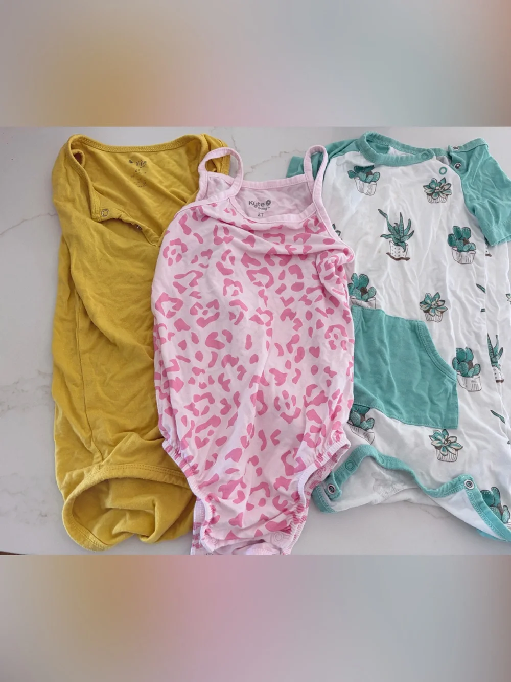 Kyte Baby 2T bundle