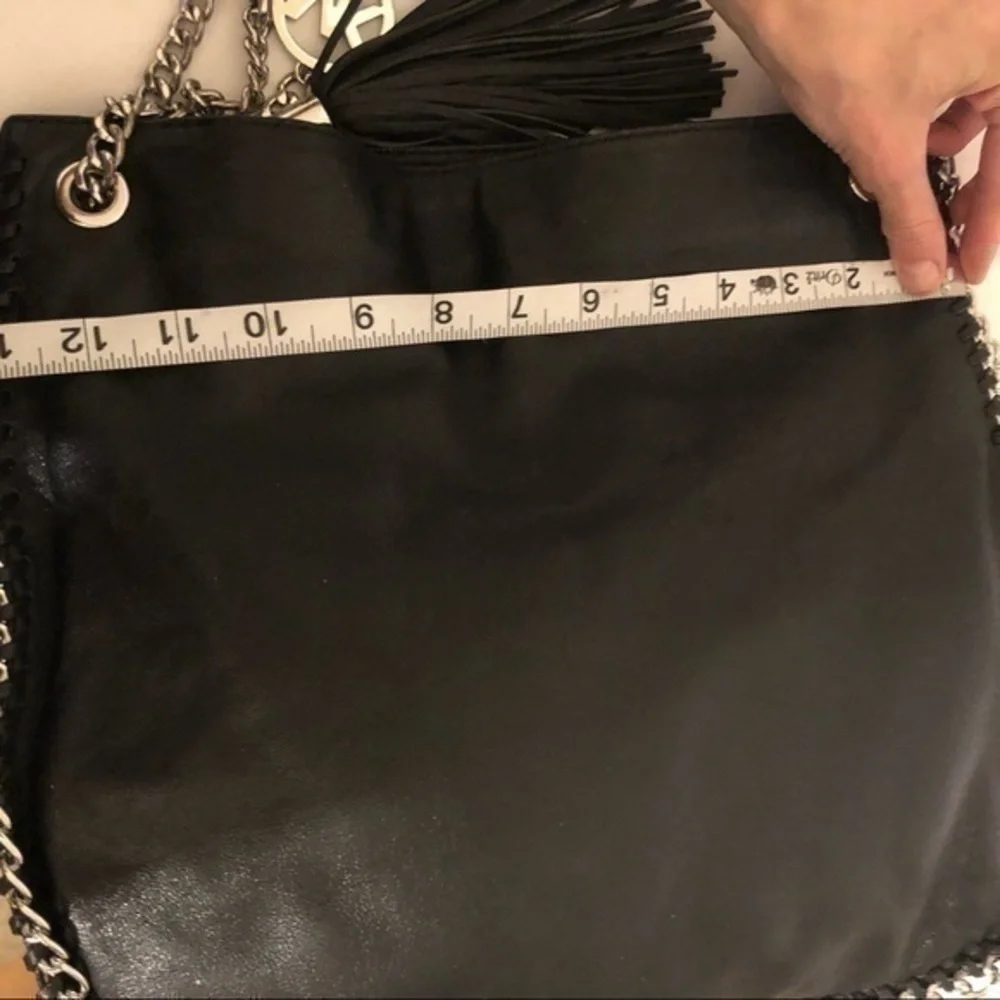 MICHAEL KORS CHELSEA Hangbag black leather chain