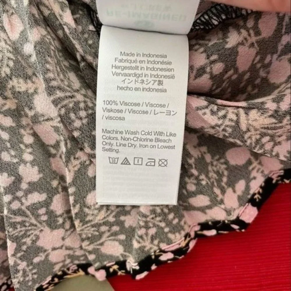 J. Crew Puff sleeve Drapey Crepe Top Fall Garden Floral Size M and L NWT