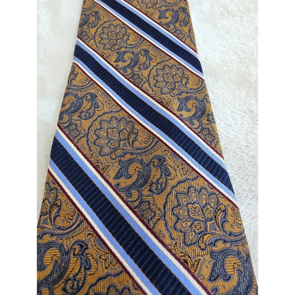 Jos. A. Bank Signature Gold Silk Tie Mens Gold Navy Blue Striped Paisley RN31608