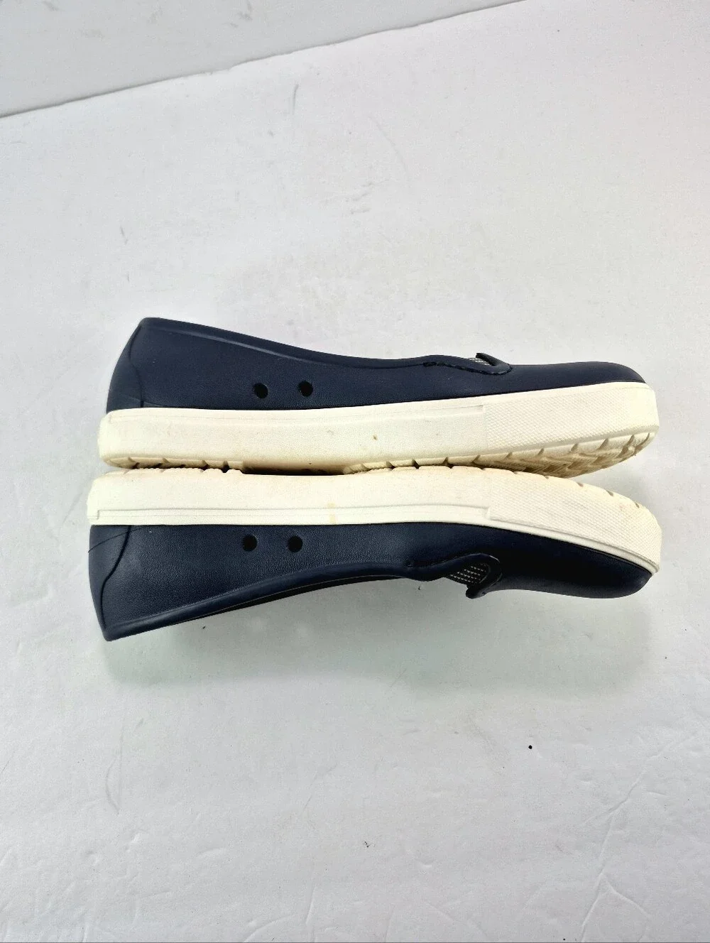 CROCS step into