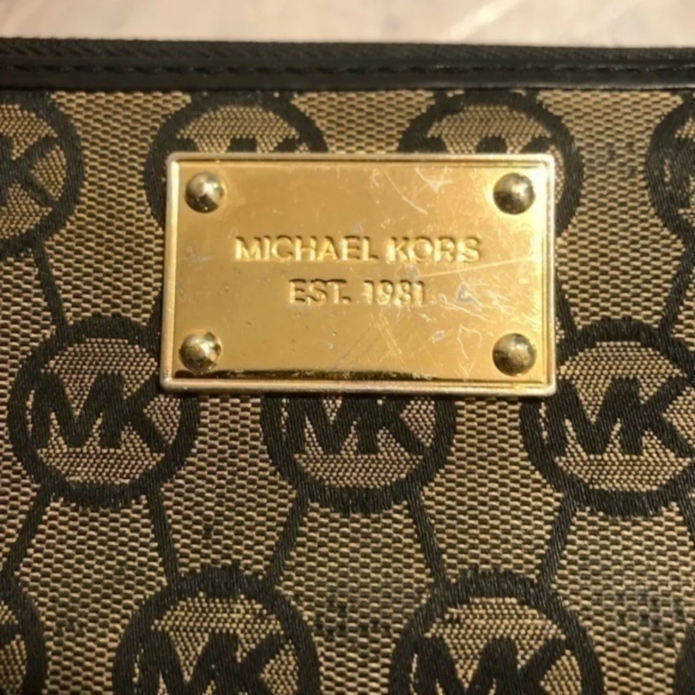 Michael Kors moderate wear
