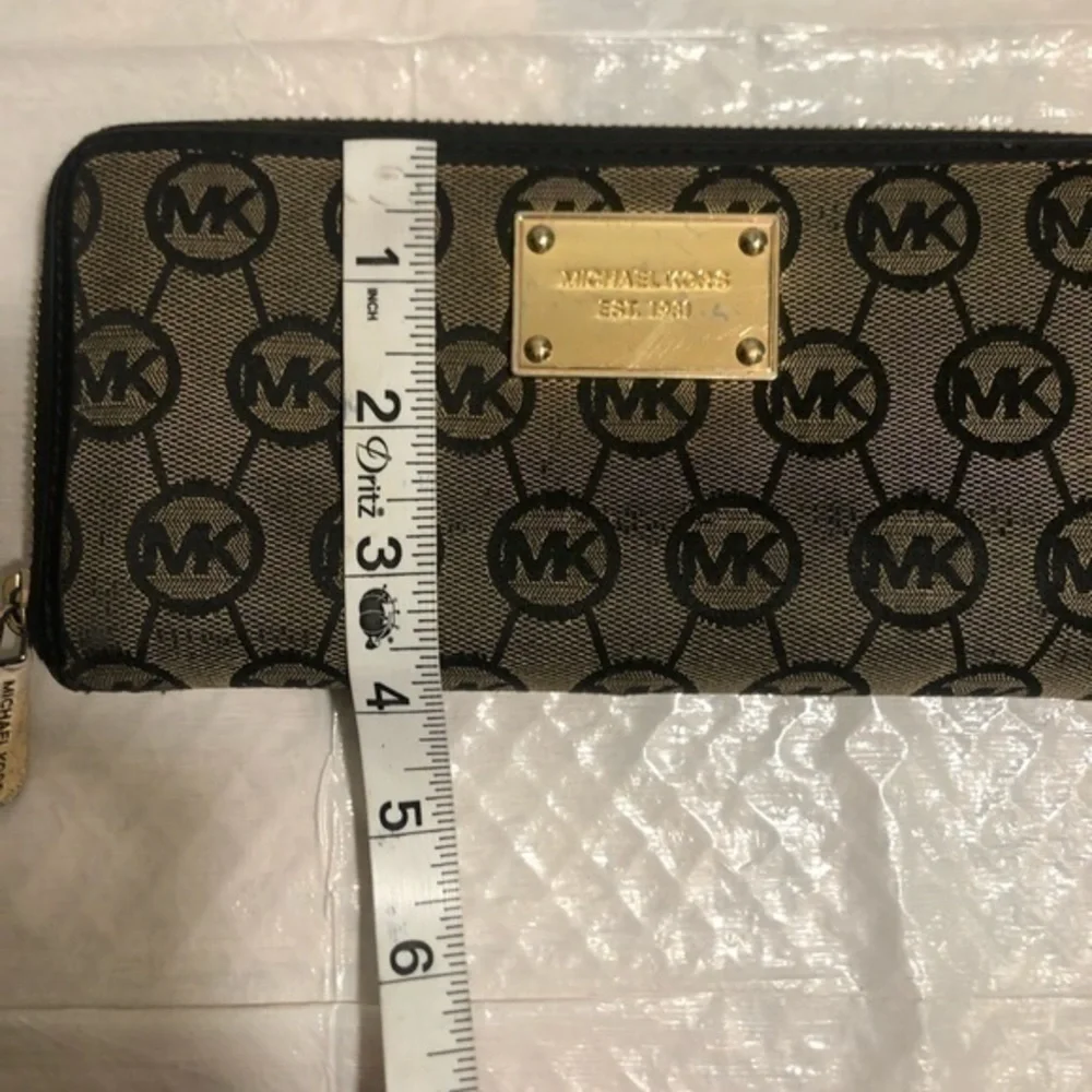 Michael Kors moderate wear