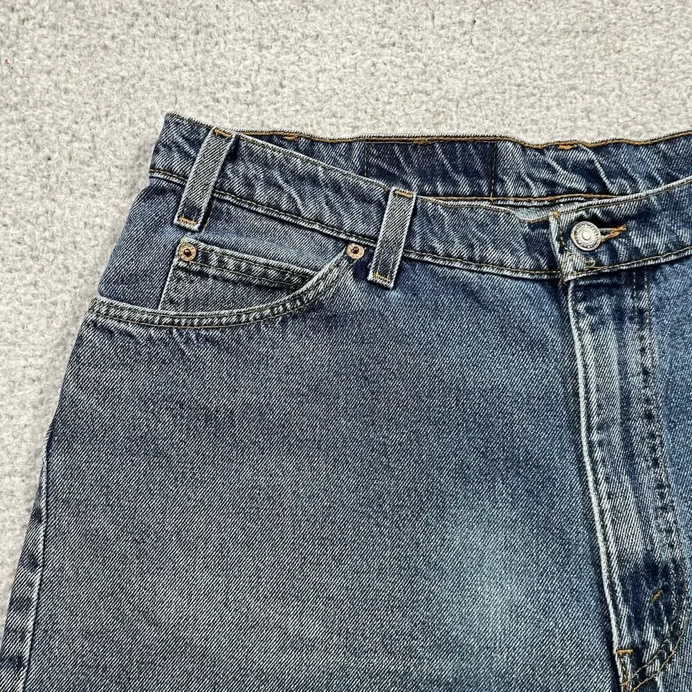 Levis good see