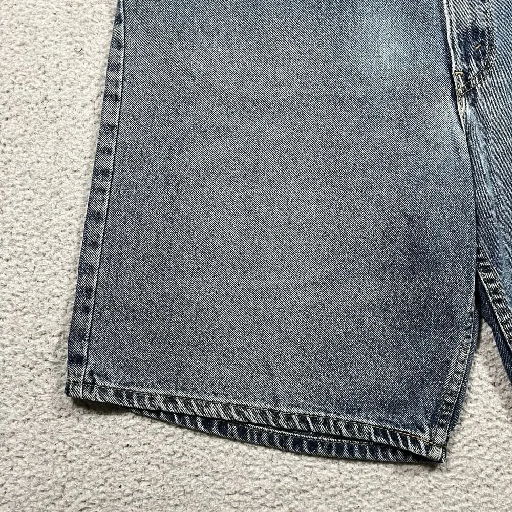 Levis good see