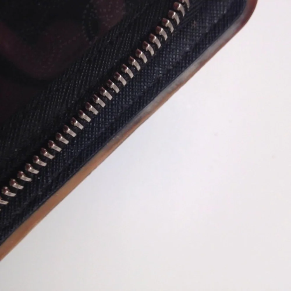 Michael kors black saffiano leather wristlet