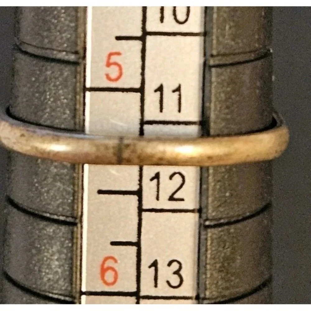 Vintage Ladies Sterling Silver Band / Floral Design (646)