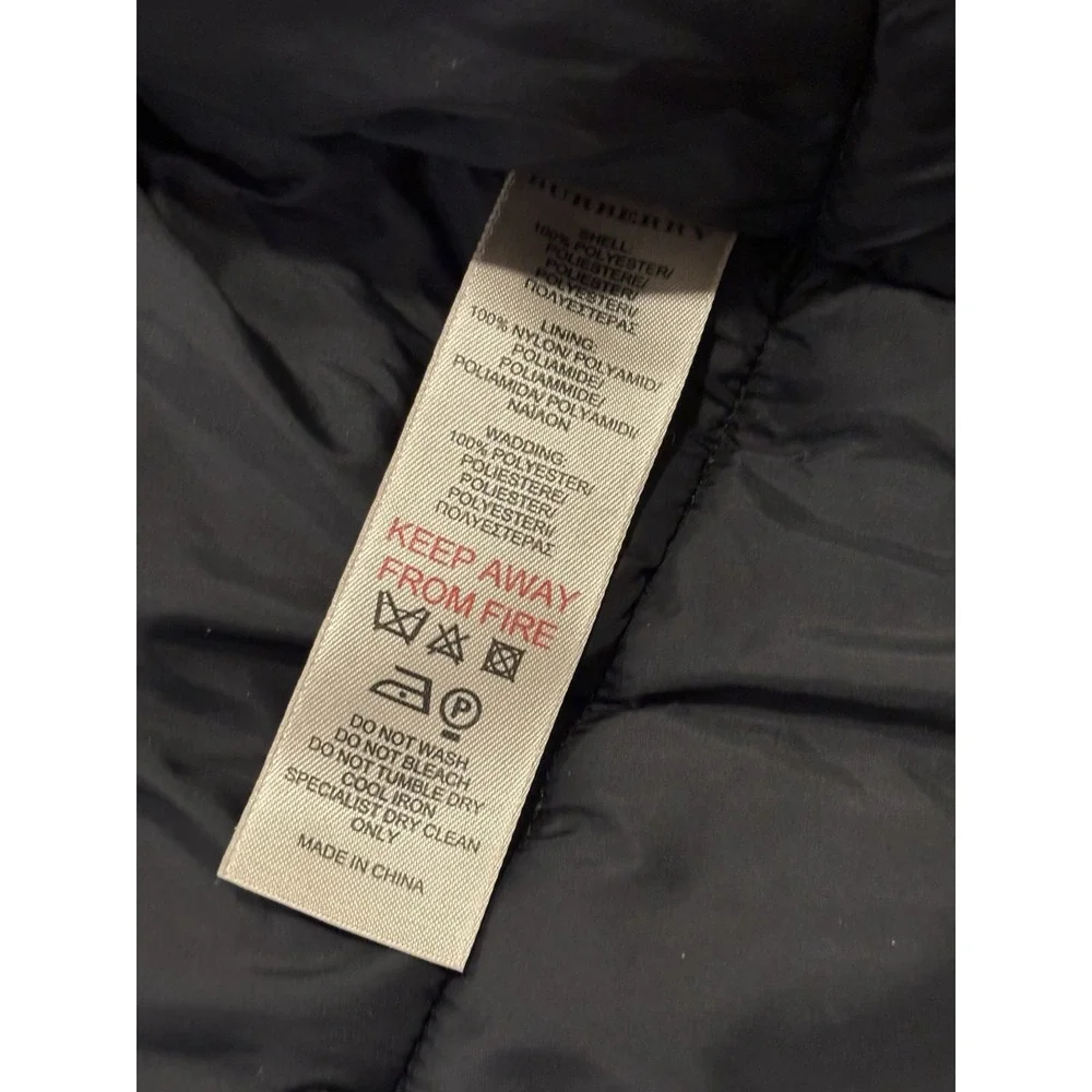 Burberry puffer coat size