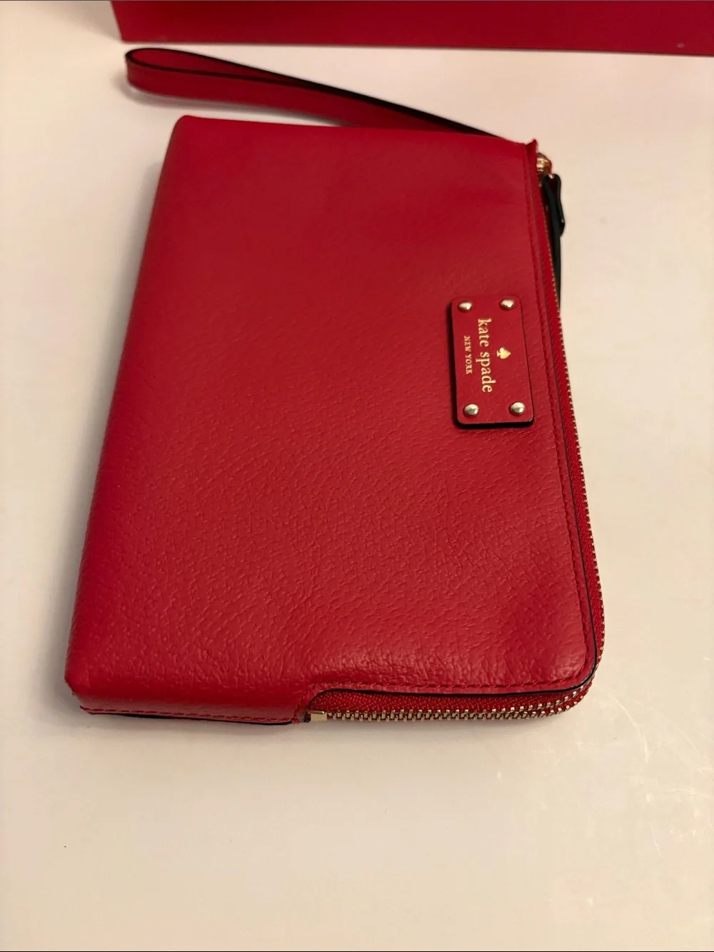 kate spade Red Leather Wristlet with Detachable Strap excellent condition