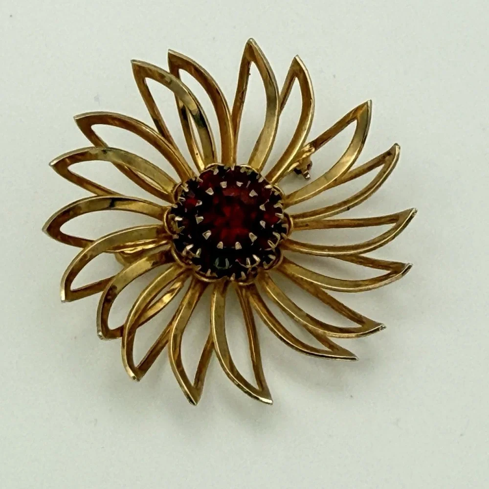 Vintage Sarah Coventry Brooch Flower Gold Tone Red Rhinestone Starburst Pin