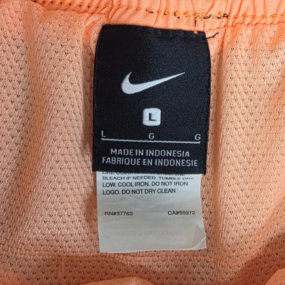 Nike dive into