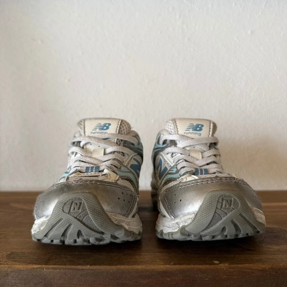New Balance shows sporty if