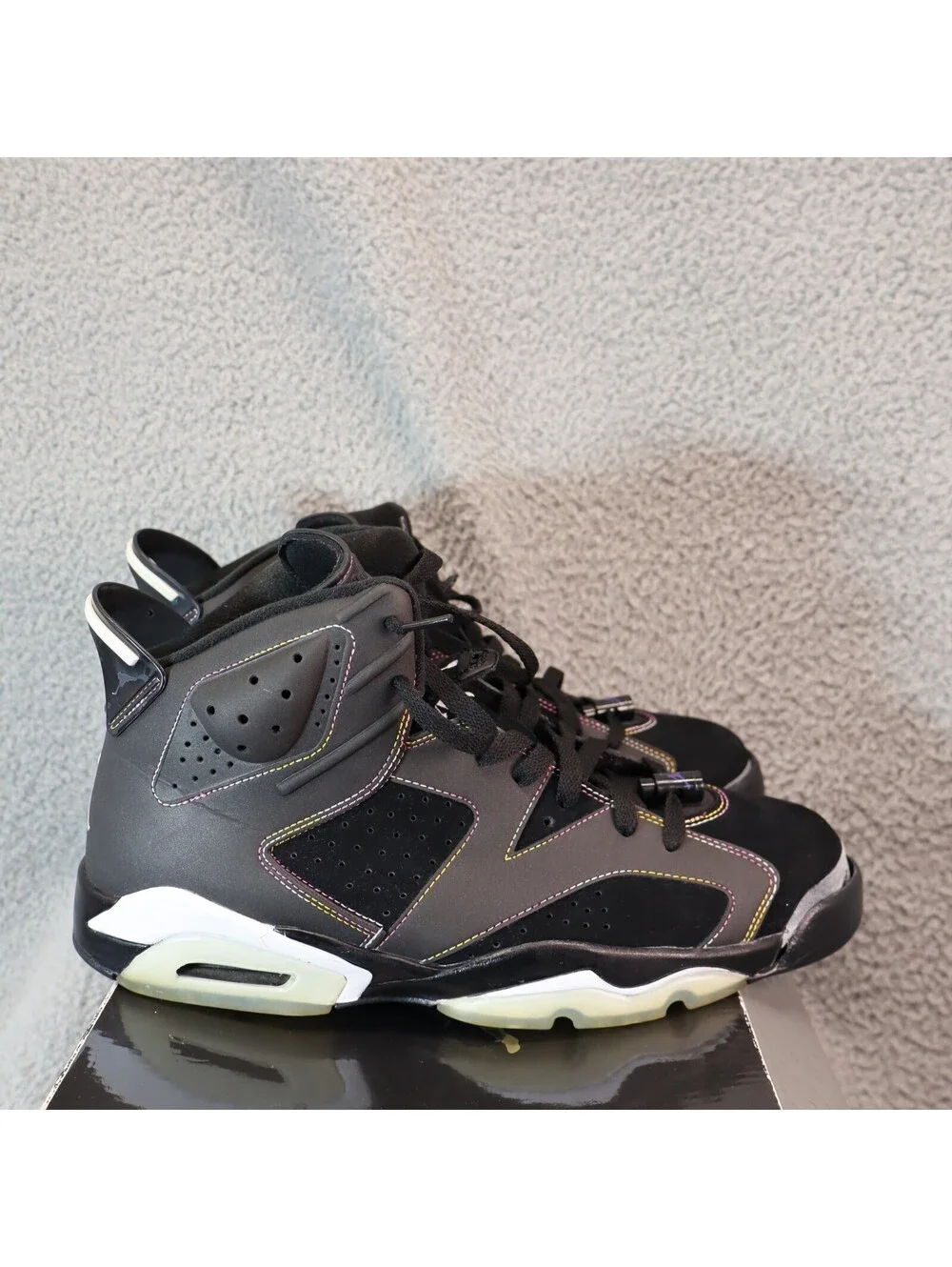 Air Jordan 6 Retro Lakers Size 11 w Box, Read Repair
