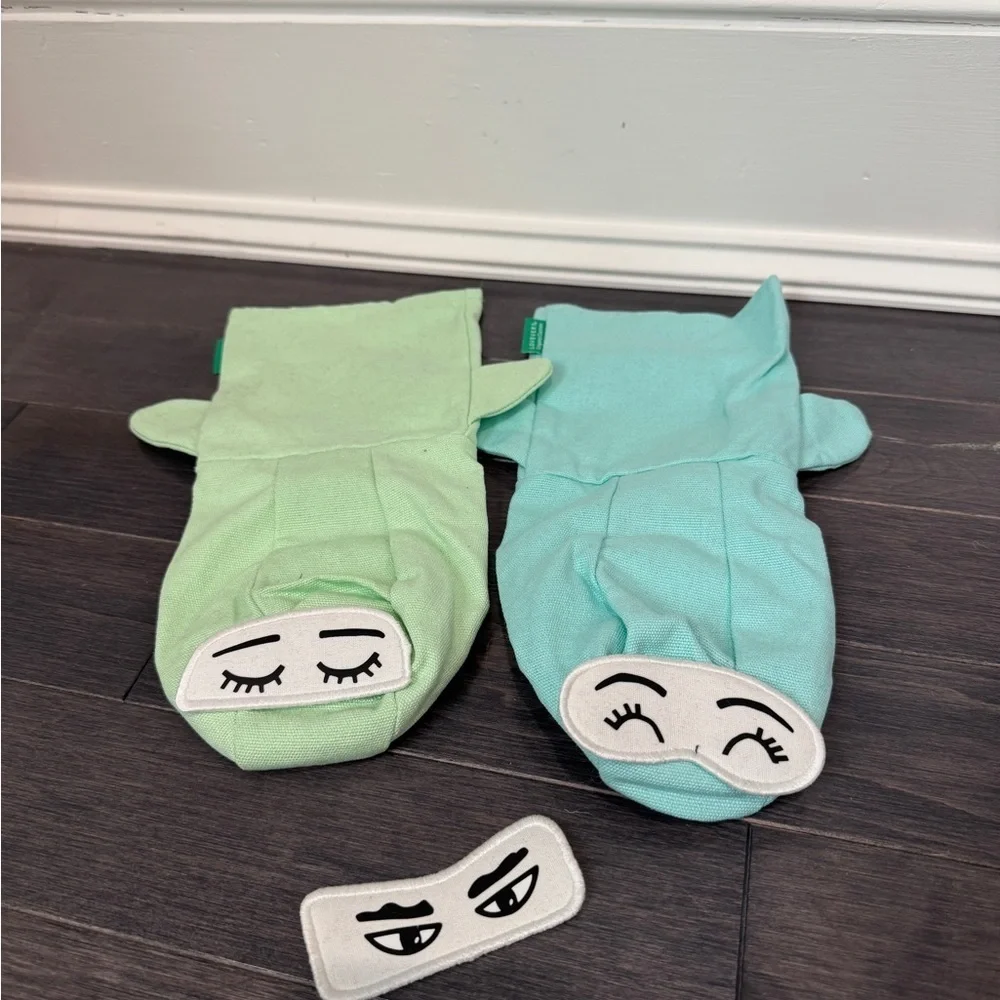 NWOT Lovevery Green Blue Plush Interchangable Emotions Hand Puppets - 6 EMOTIONS
