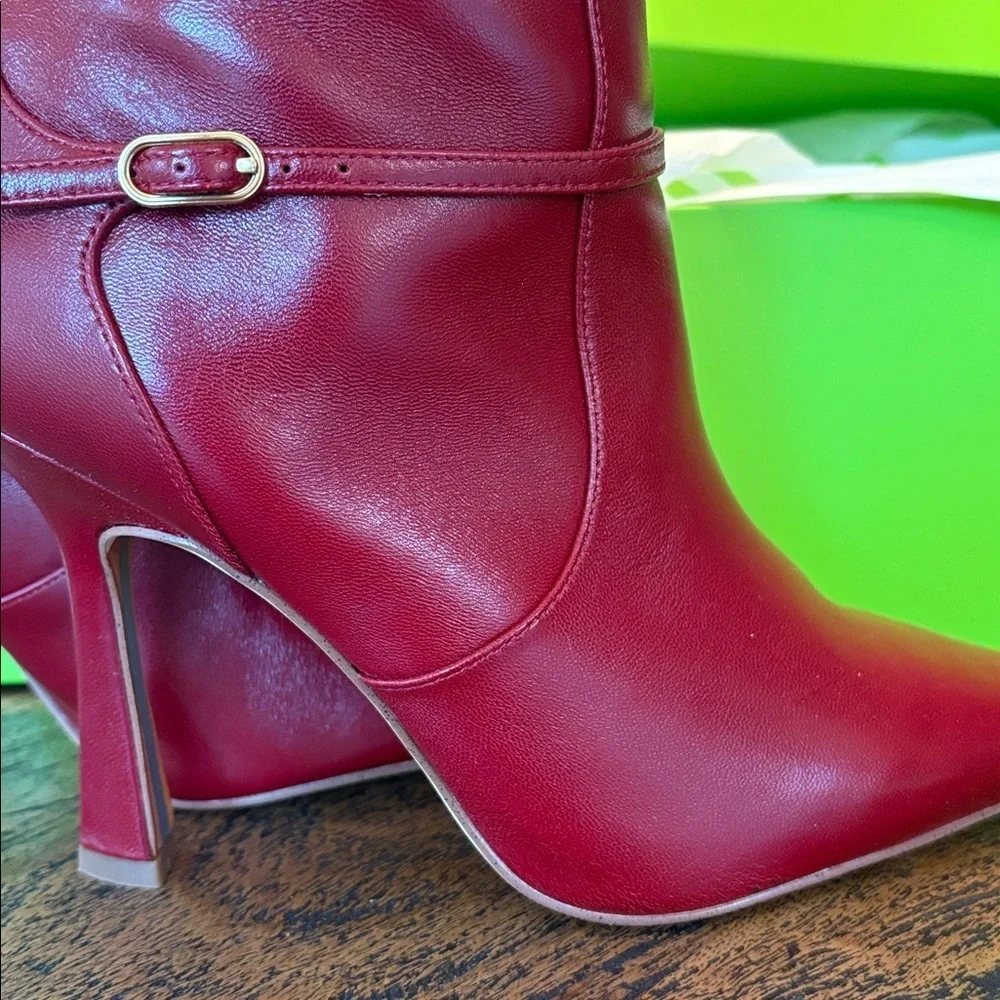 Sam Edelman elegant over