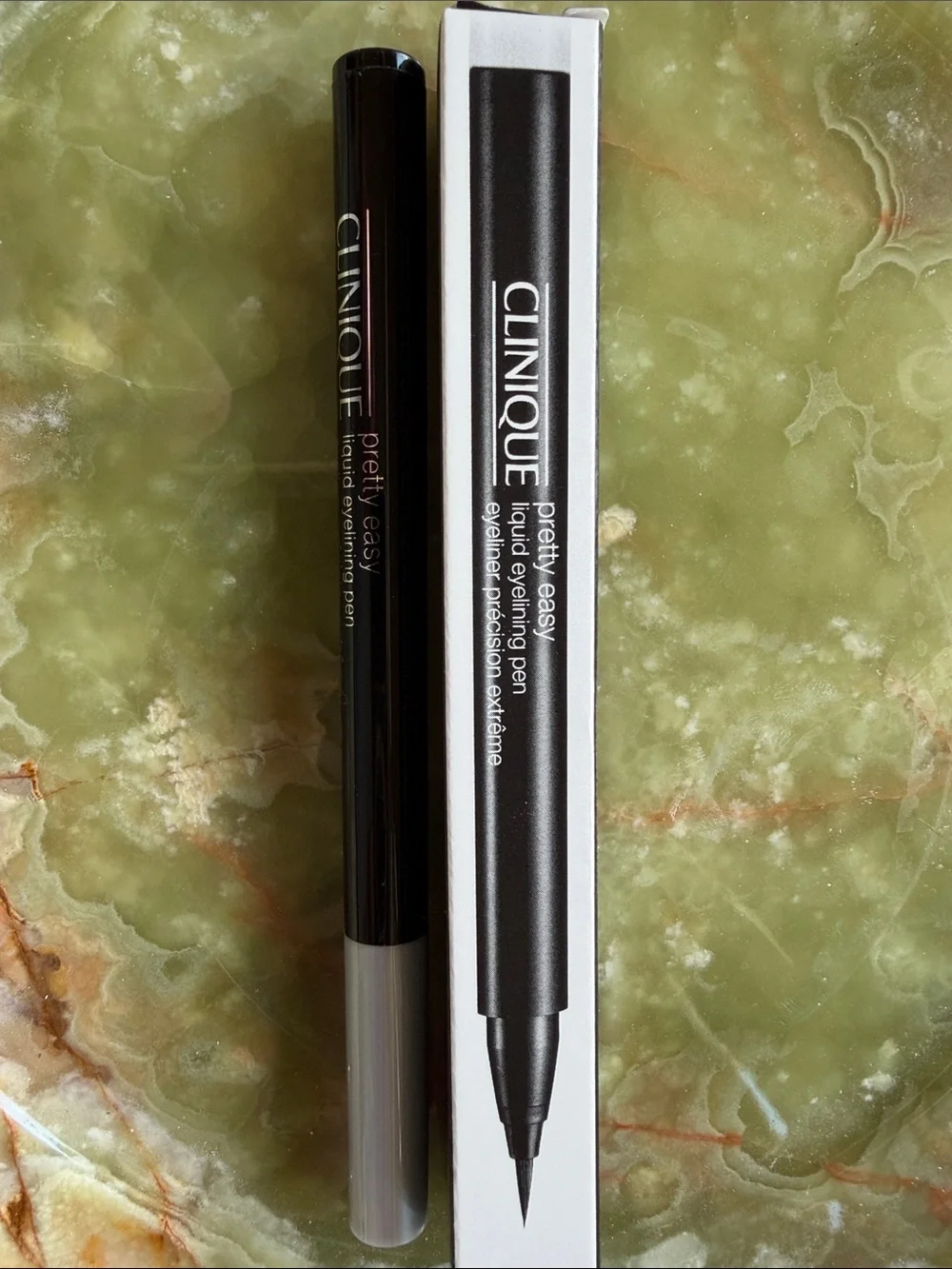 Clinique Pretty Easy Liquid Eyelining Pen - Black 01 - New in Box