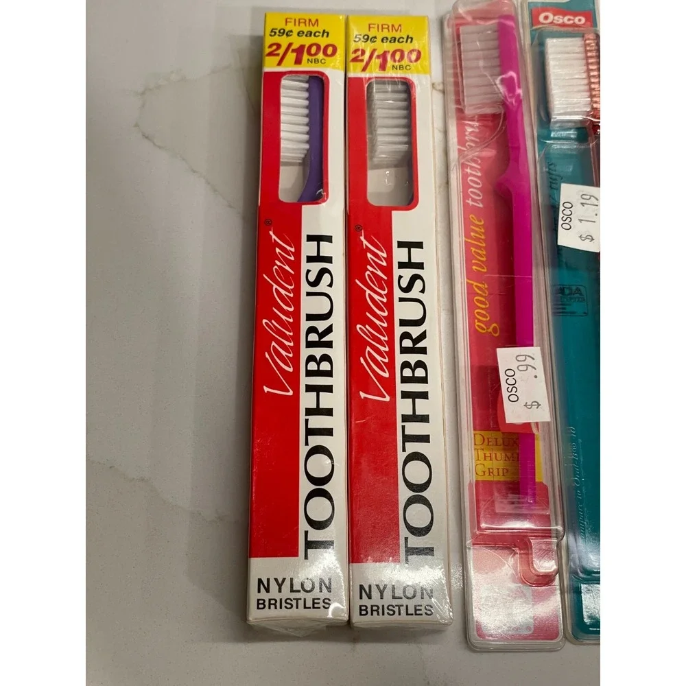 N/A vintage toothbrush
