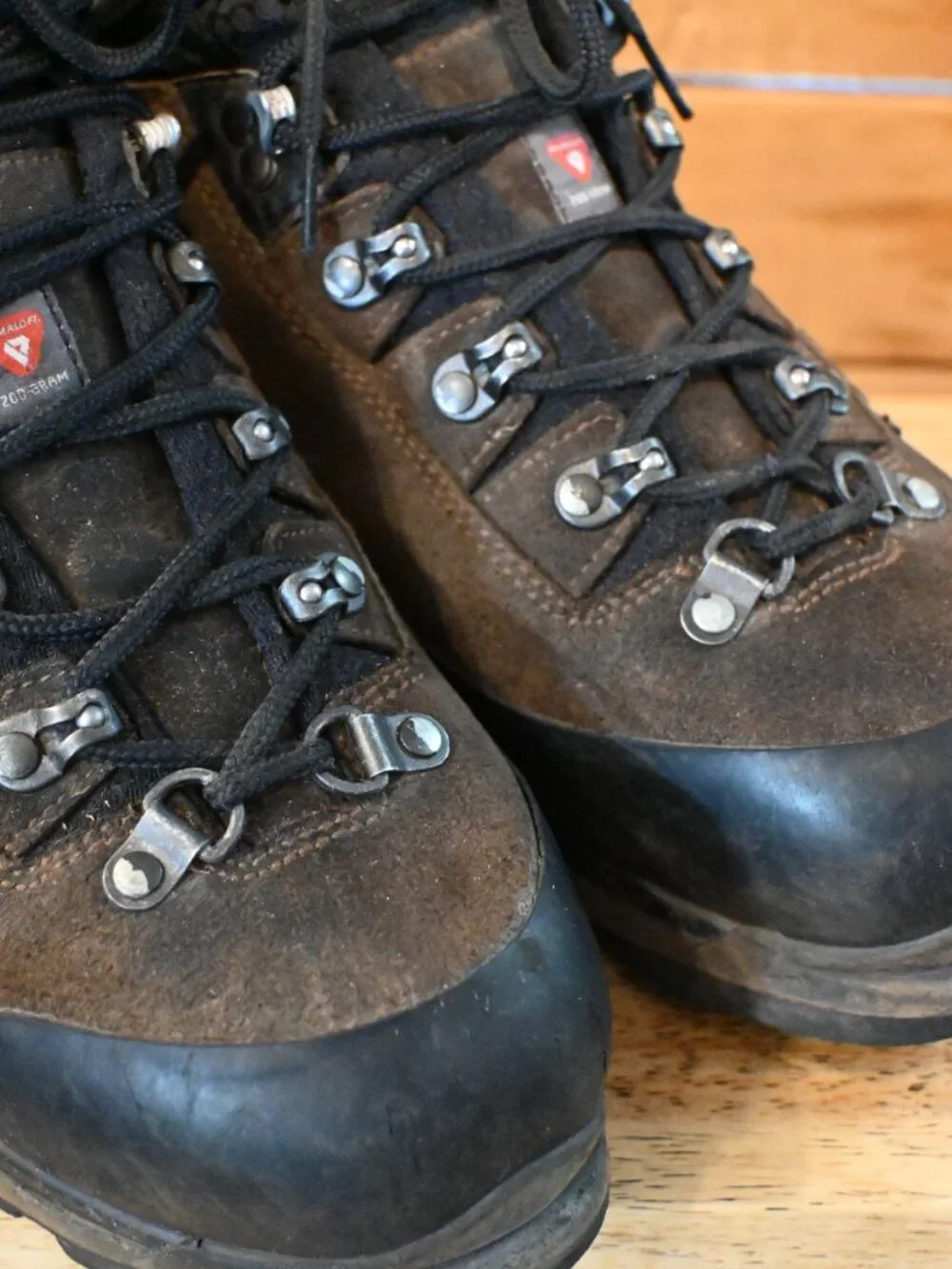Lowa Mountain Expert GTX Alpine Mountaineering Boots - US 9.5M / EU 42.5