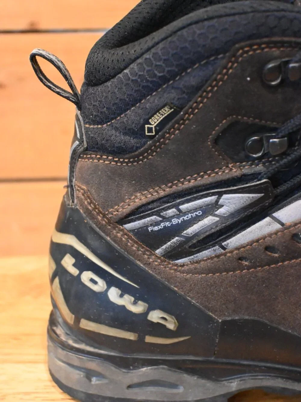 Lowa Mountain Expert GTX Alpine Mountaineering Boots - US 9.5M / EU 42.5