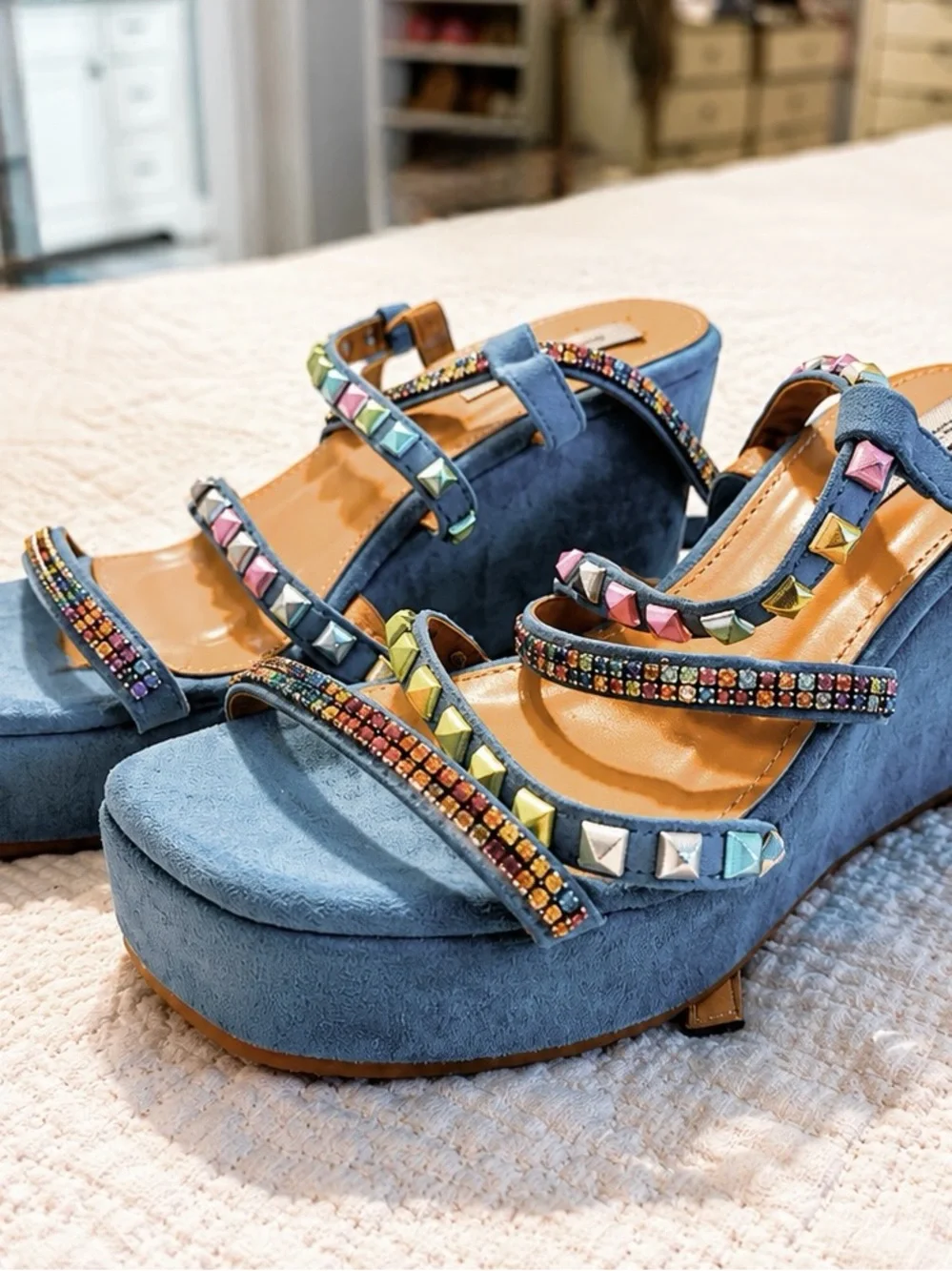 Adele Altman (Roma) blue suede