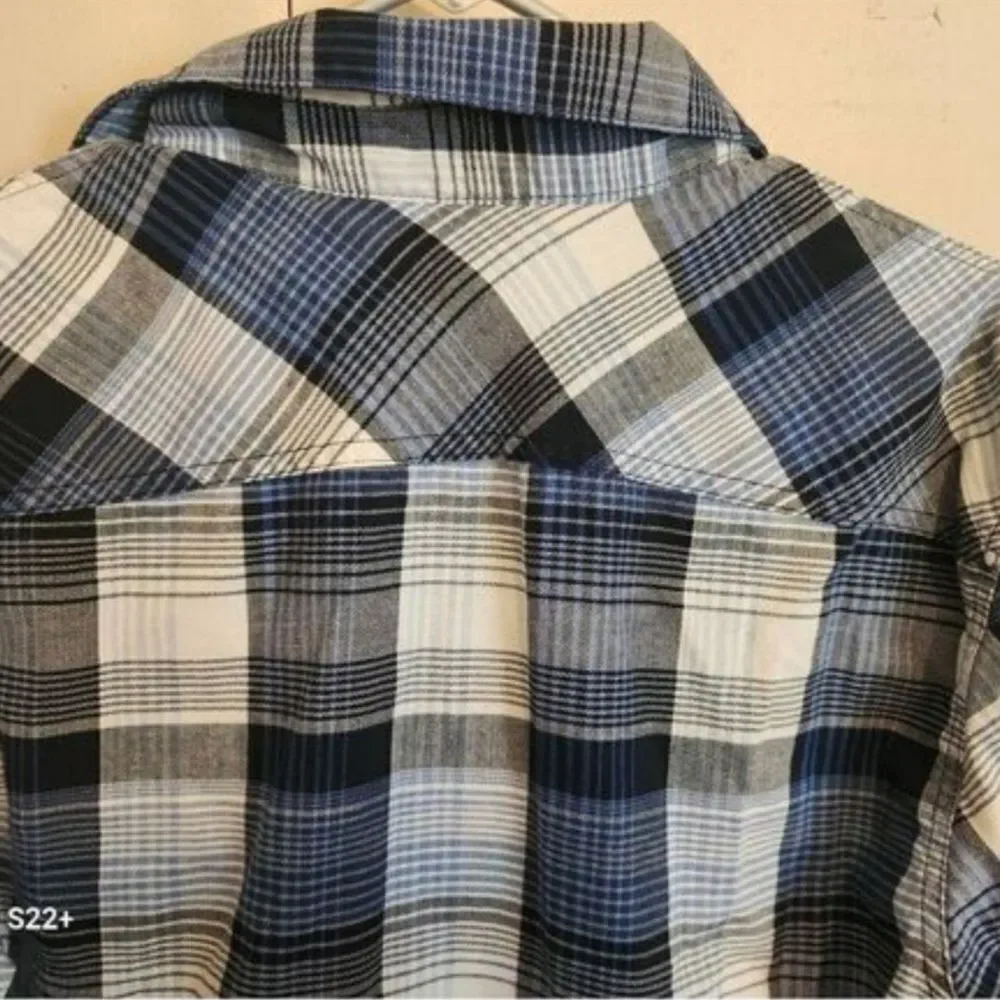 Levis wrangler plaid