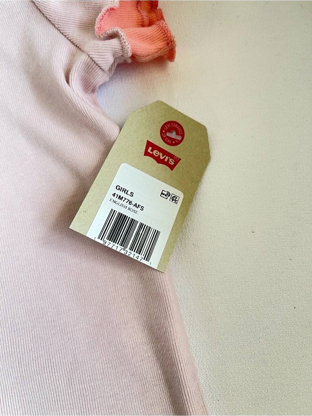 Levis neck embroidered