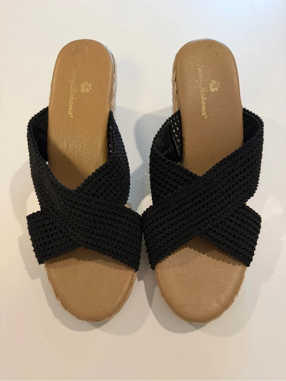 Tommy Bahama slip wedge