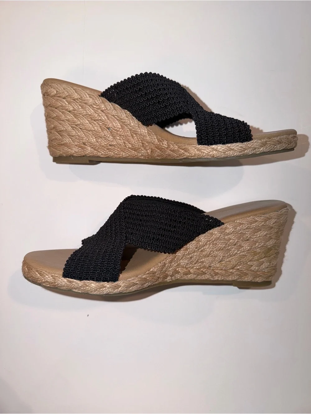 Tommy Bahama slip wedge