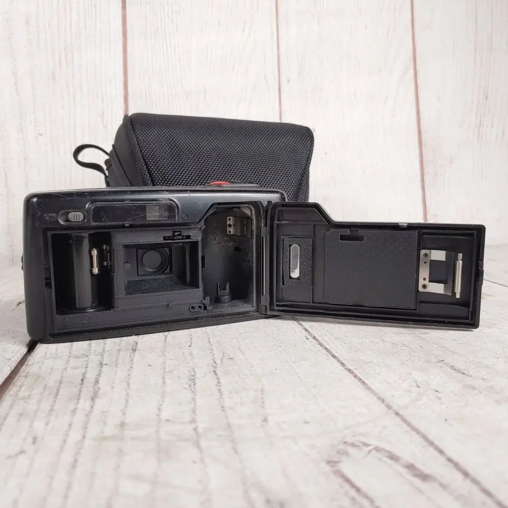 Olympus Trip MD2 Film Camera Point Shoot 35mm 1:4.5 Lens FinePix Case UNTESTED