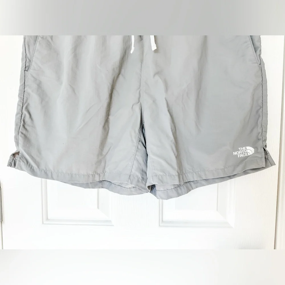 The North Face •the north