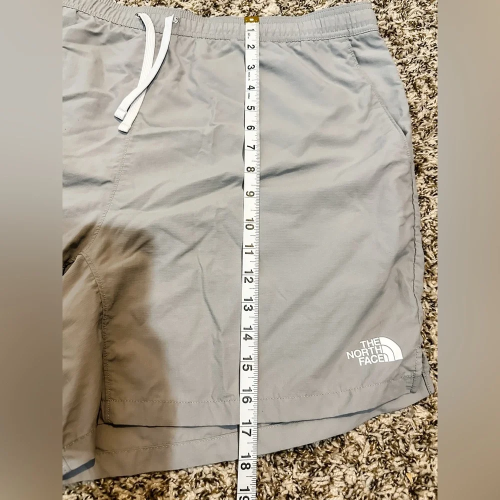 The North Face •the north