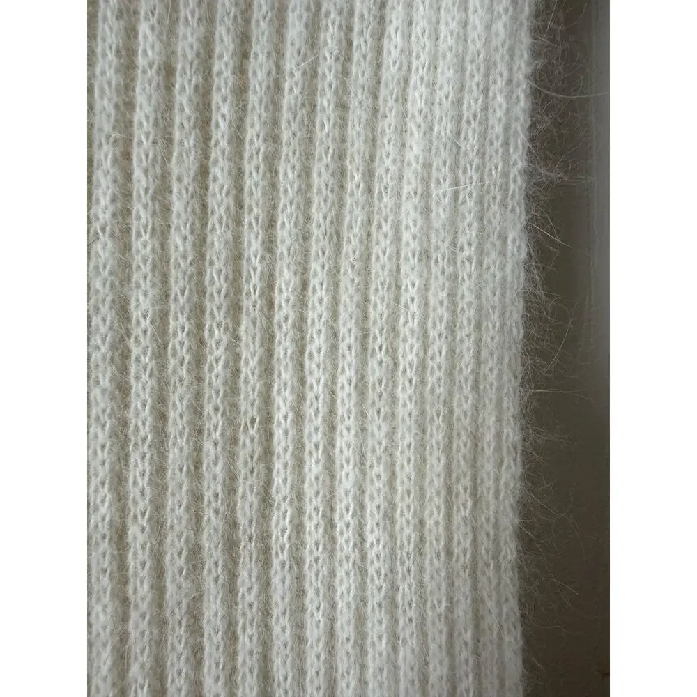 Unknown scarf pond