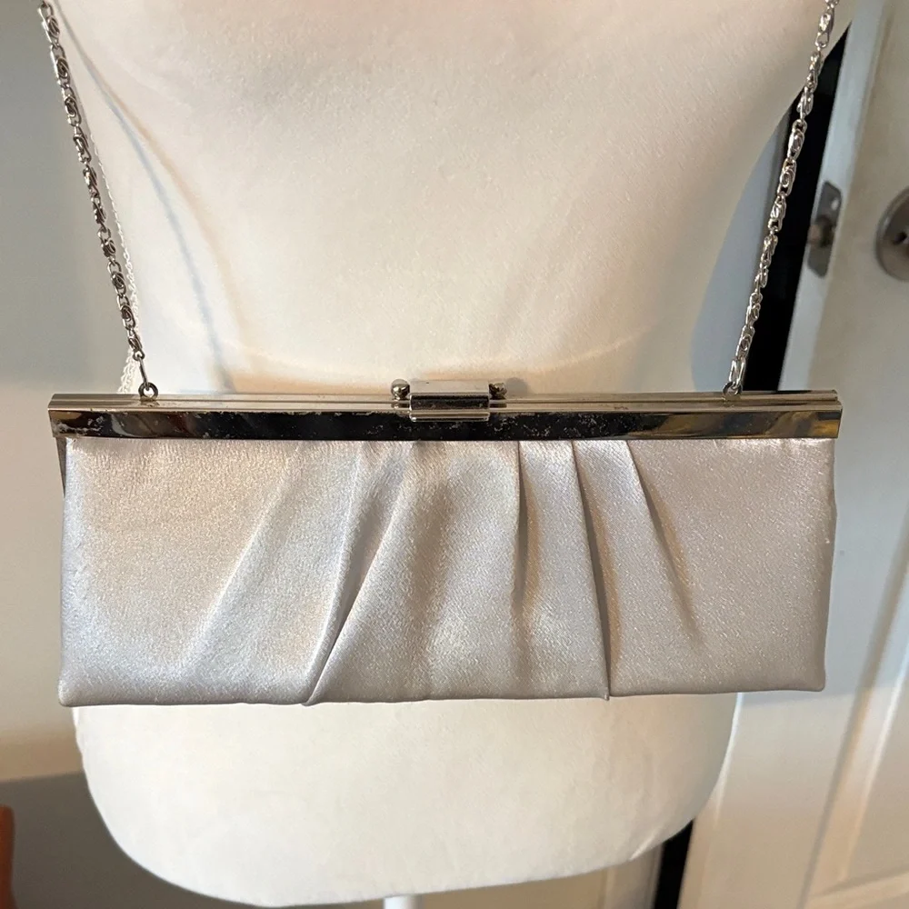 Gunne Sax Silver Satin Evening Clutch w/ Chain Strap | Formal Prom Wedding