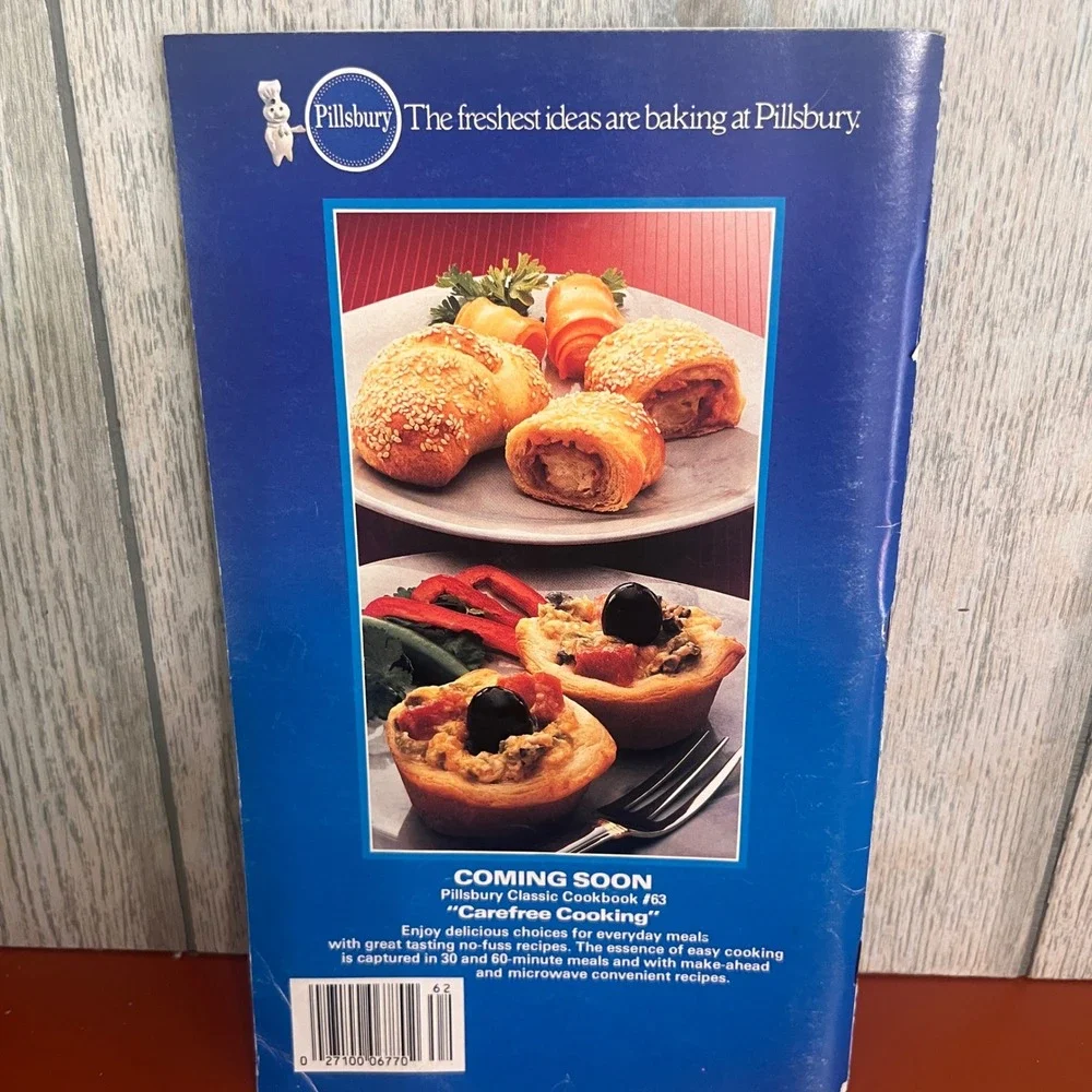 Vtg 1986 Pillsbury Bake-Off Cookbook 100 Winning Recipes Classic No 62 Special