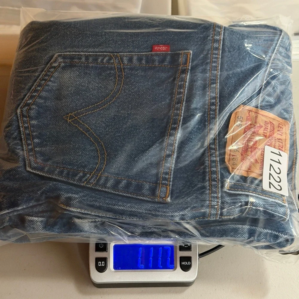 Levis levis 505