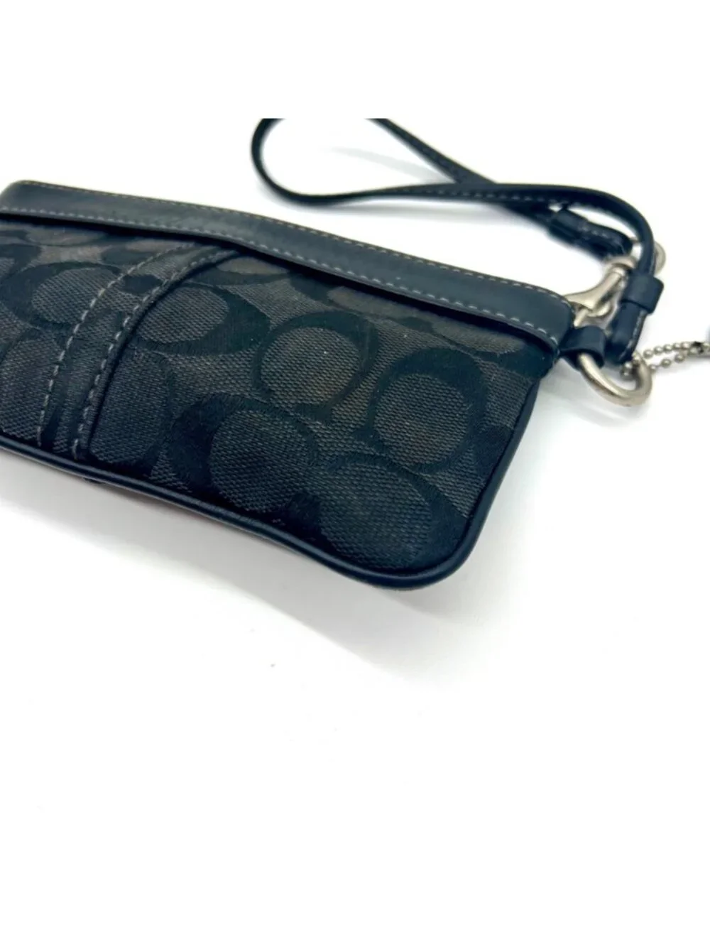 Coach sleek compact