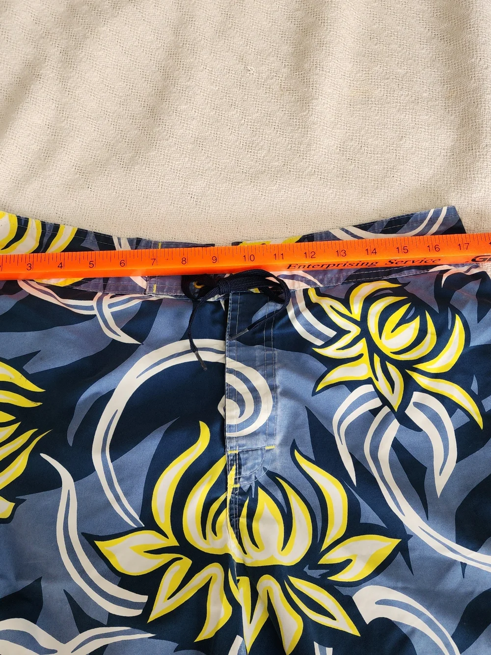 Quiksilver catch some