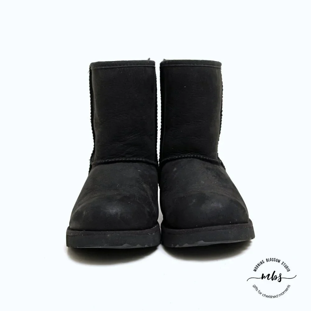 UGG kid size